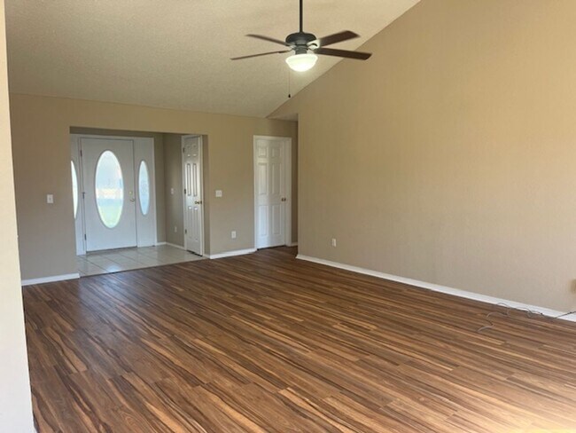 Foto del edificio - Great 3 Bedroom in Bentonville!