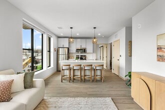 Building Photo - The Waverly