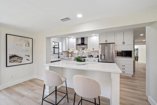 Foto del edificio - 8201 NW 67th Ave