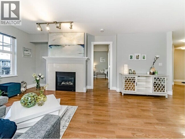 Photo du bâtiment - 995 W 59th Ave