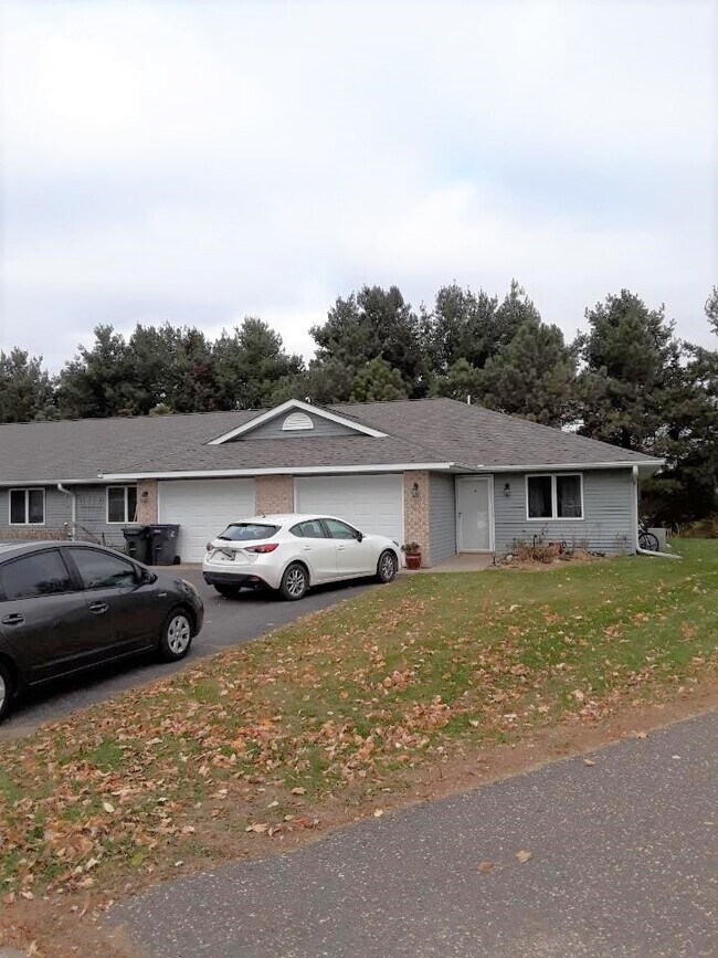 Foto del edificio - 831 Highview Dr