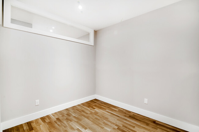 Building Photo - 130 Martense St