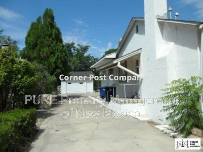 Foto del edificio - 3417 Marmac Ave NE