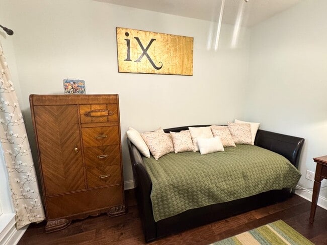 Photo - 360 Heidels Way House