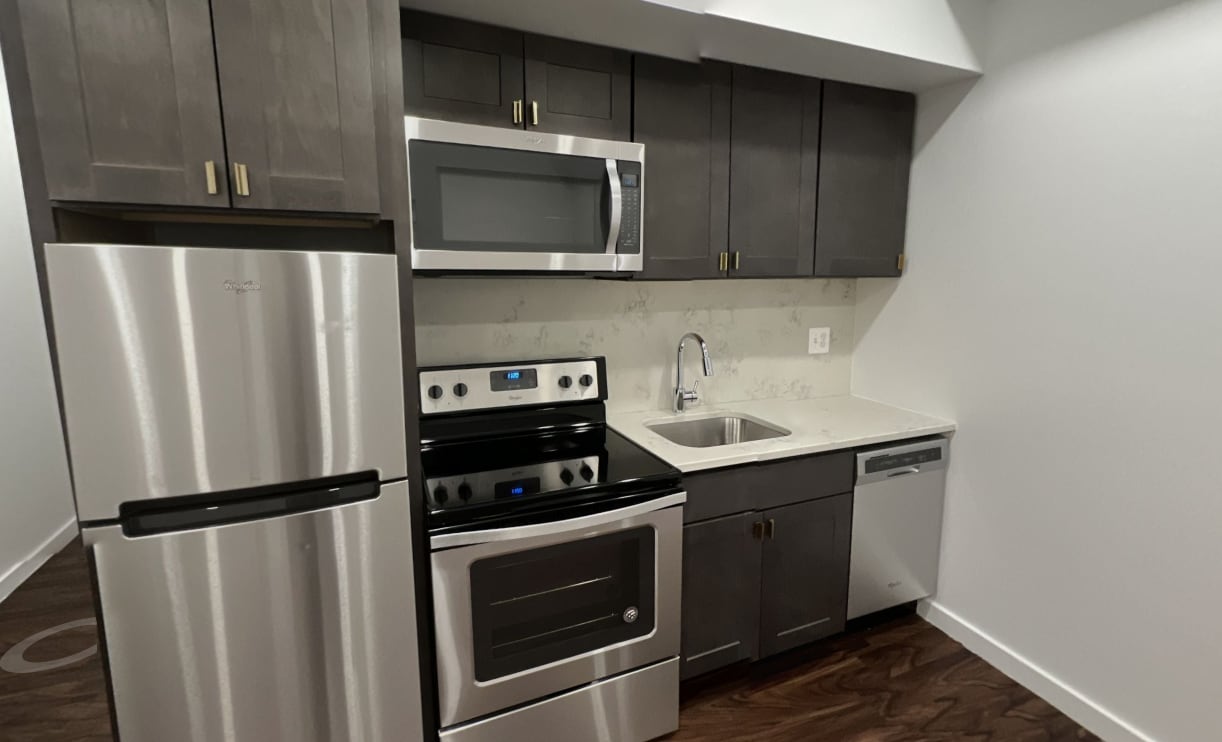 Photo - 824 N Calvert St Apartments