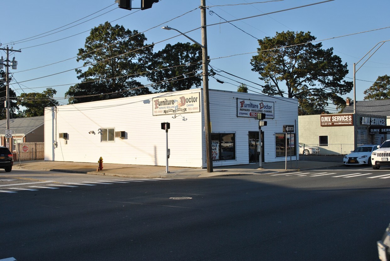 2262 Centre Ave, Bellmore, NY 11710 Apartments in Bellmore, NY