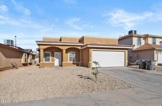 Building Photo - 3269 Maple Point Dr