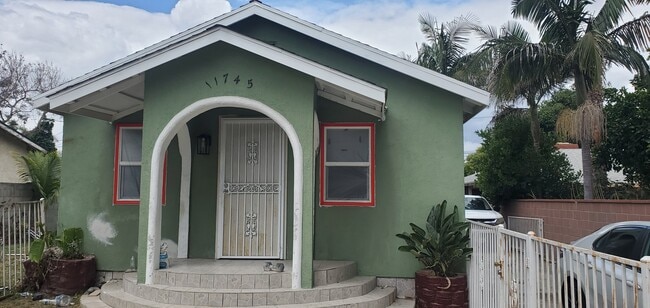 Photo - 11745 4th Ave House
