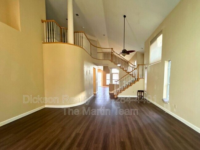 Building Photo - 6190 Carriage House Way