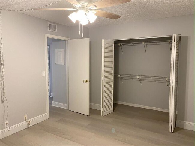 Foto del edificio - 3269 NW 102nd Terrace