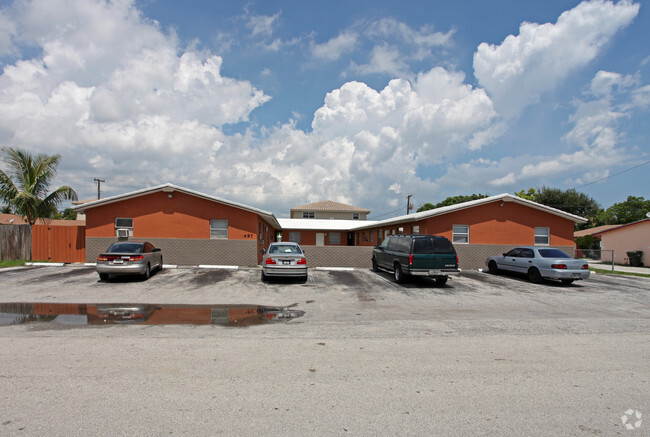 Building Photo - Oakland Park Apartments