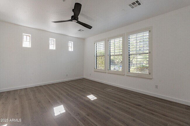 Foto del edificio - 18169 N 92nd St