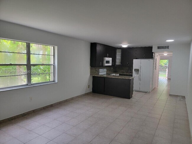 Foto del edificio - 4011 Meridian Ave