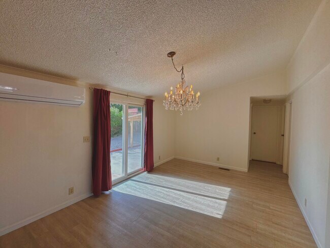 Building Photo - 2055 Marni Ct