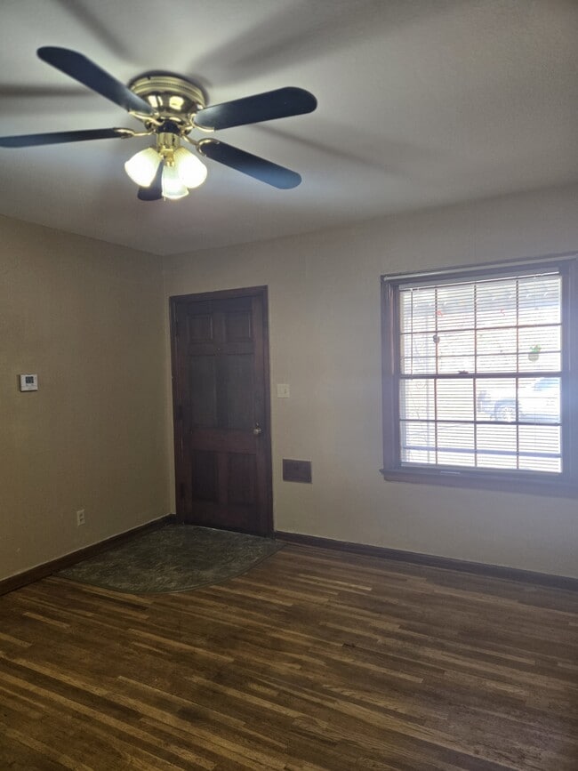 Building Photo - 4105 E Orme St