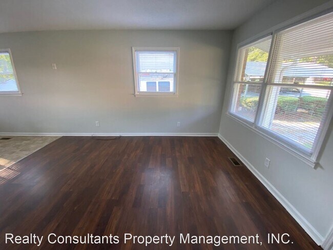 Building Photo - 3 br, 1.5 bath House - 823 Avalon Road