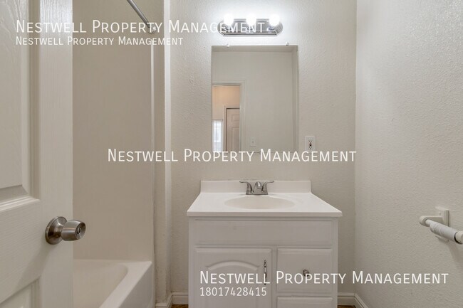 Building Photo - Great Historic 1-bed Condo in South Salt Lake