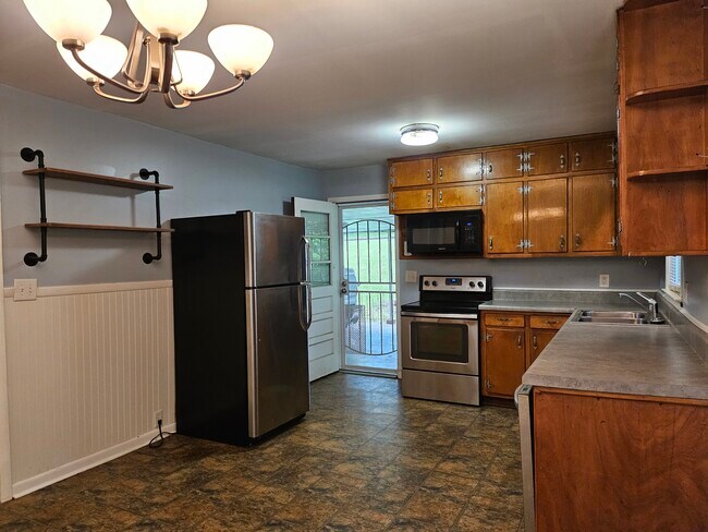 Building Photo - 2248 Tilson Cir