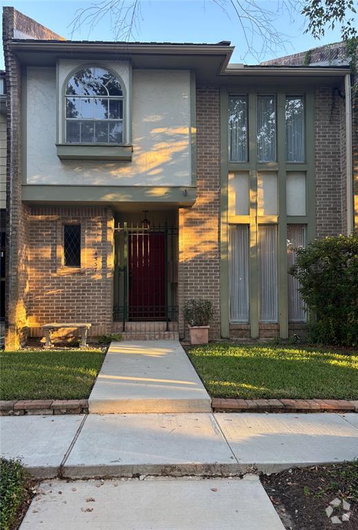 Building Photo - 4537 Acacia St
