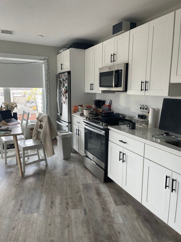 Foto del edificio - 200 Old Colony Ave