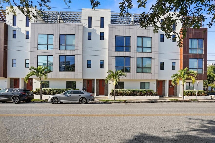 Foto principal - 818 2nd Ave N
