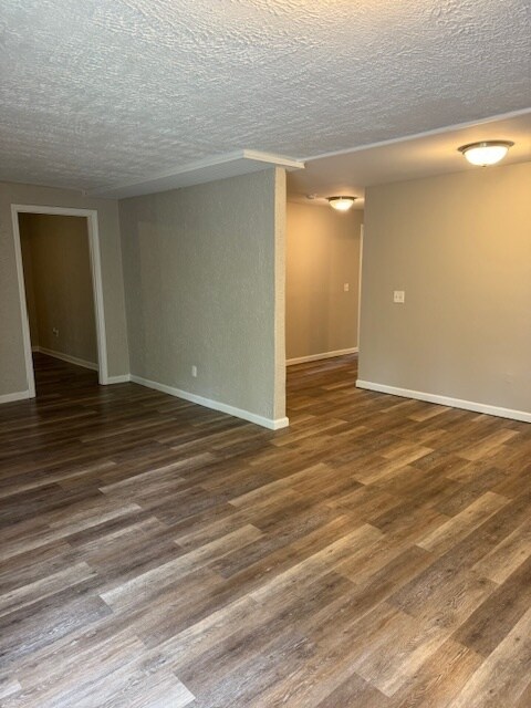 Foto del edificio - Spacious 2BR/1BA in Hendersonville! Completely renovated!
