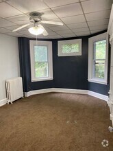 Building Photo - 322 S 43rd St