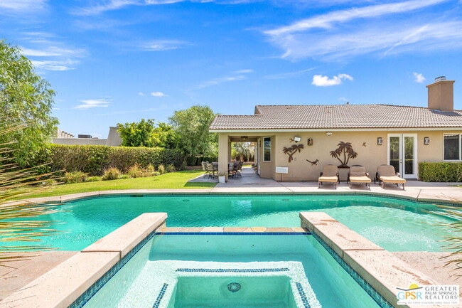 Building Photo - 78150 Calico Glen Dr