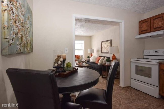 Foto del edificio - 1 br, 1 bath Apartment - 214 Peoria Street