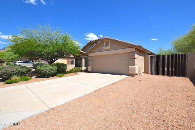 Building Photo - 10253 E Penstamin Dr
