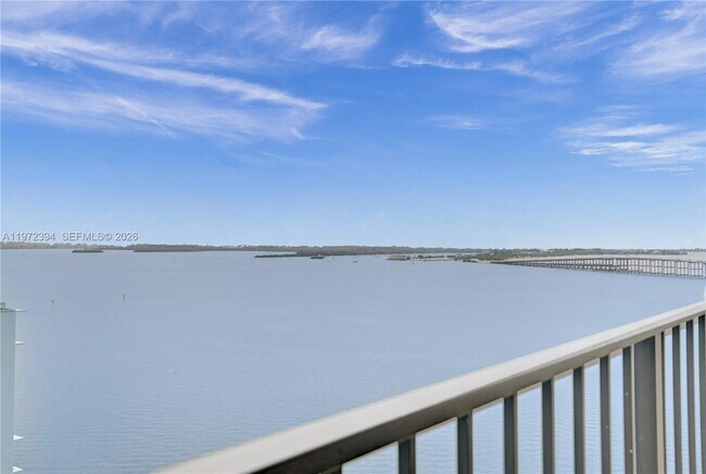 Foto del edificio - 1865 Brickell Ave