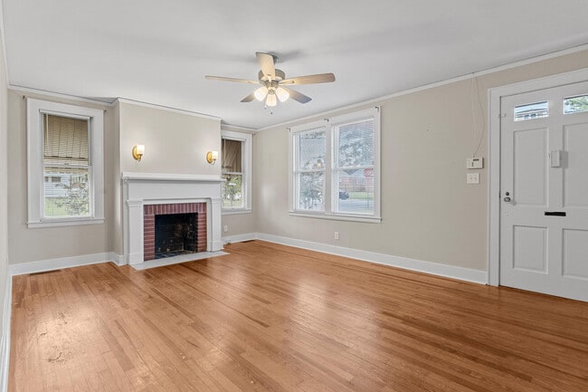 Building Photo - 2164 Telfair St