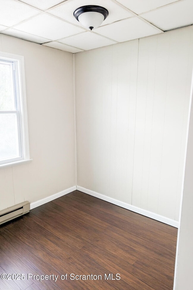 Building Photo - 833 George St