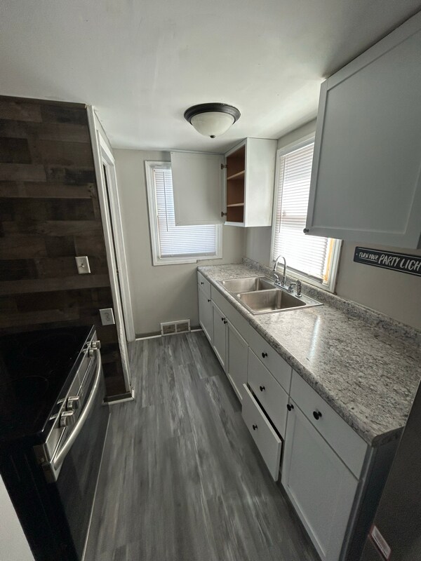 Foto del edificio - 35 5th Ave NE