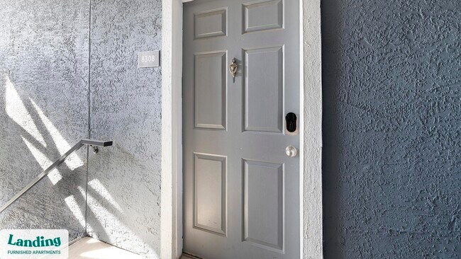 Foto del edificio - 901 Lakeside Cir