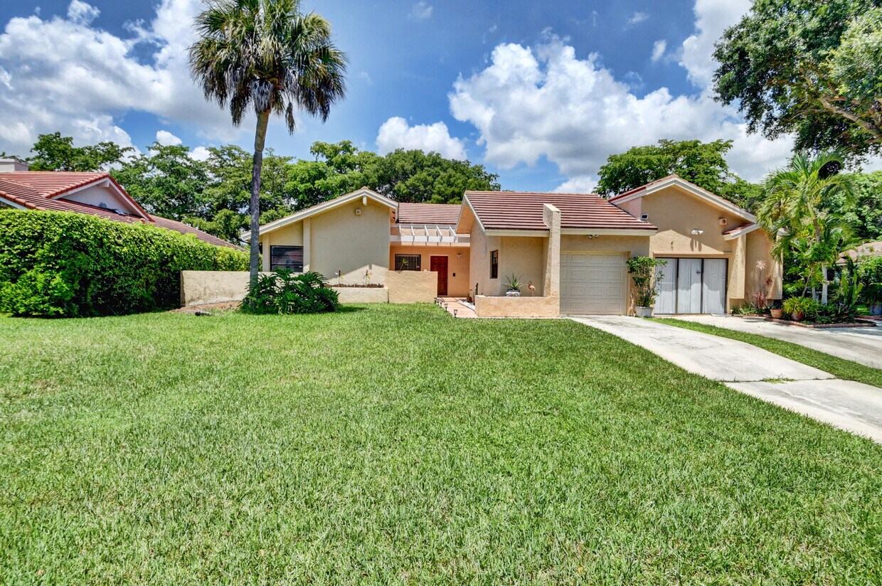 23253 Boca Club Colony Cir, Boca Raton, FL 33433 House for Rent in Boca Raton, FL