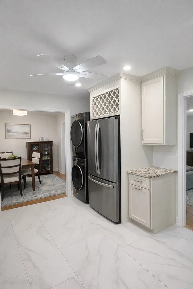 Foto del edificio - 1679 Culleoka Hwy