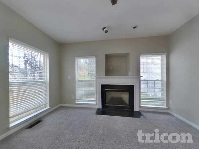 Building Photo - 7904 Bardwell Ct