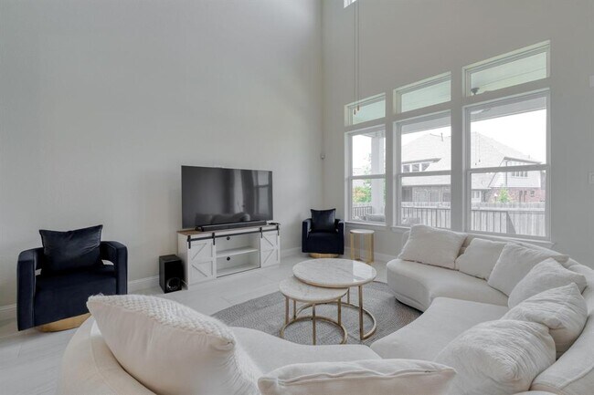Foto del edificio - 4304 Allenbrook Dr