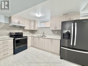 Building Photo - 72 Dantek Ct