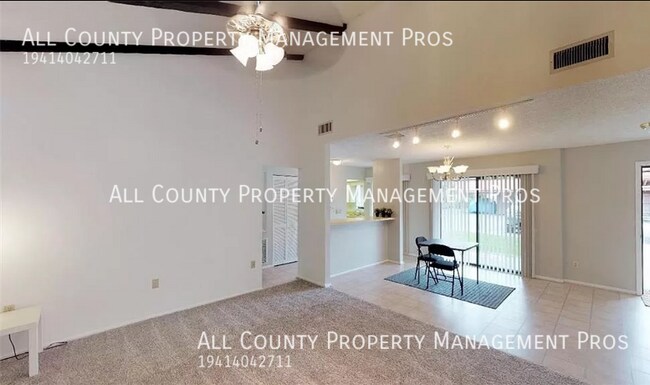 Foto del edificio - 6694 Draw Ln