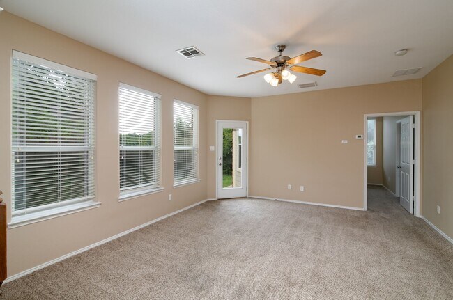 Building Photo - 2510 Sedona St