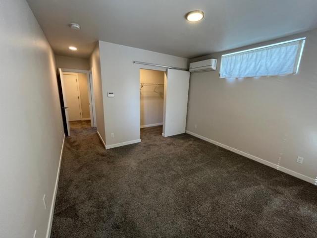 Building Photo - 3 bedroom in Seattle WA 98103
