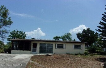 Building Photo - 4465 Coleridge Ave