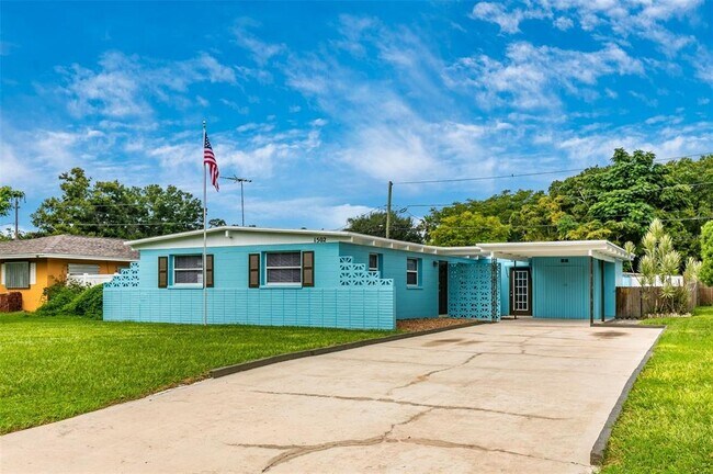 Foto del edificio - 1502 Chandler Ave