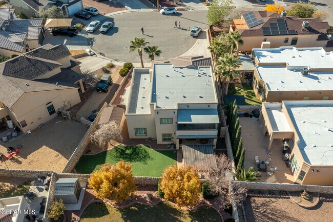Building Photo - 1608 Jolla Del Sol Ct