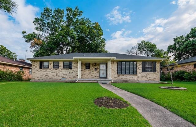 Building Photo - 2240 Babalos Ln