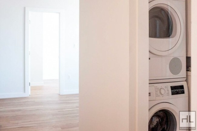 Foto del edificio - 310-310 10th St