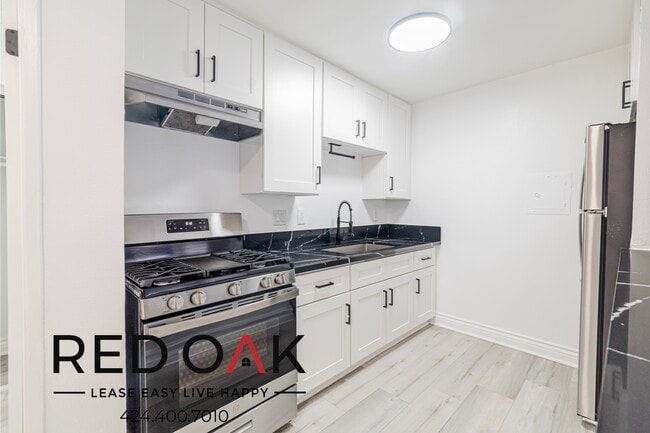 Building Photo - 6555 La Mirada Ave
