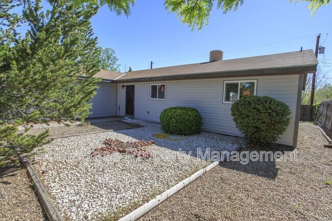 Building Photo - 5206 Foothills Dr
